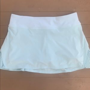 Lululemon Play off the pleats skirt 8 reg